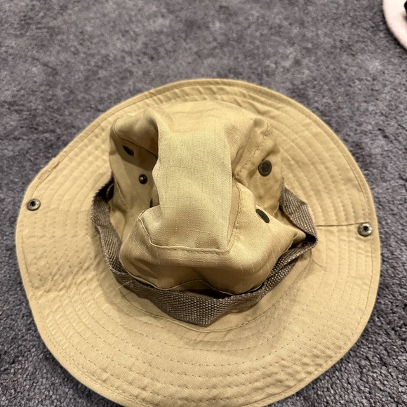 Safari / Bucket Hat - Picture 3 of 3